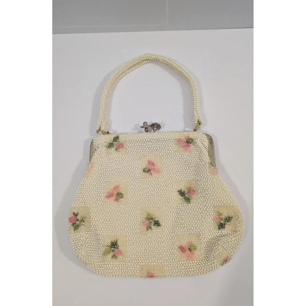 Vtg 1950s Lumured Corde Petite Bead Pink Rose Flower Purse Kiss Lock Mid Century